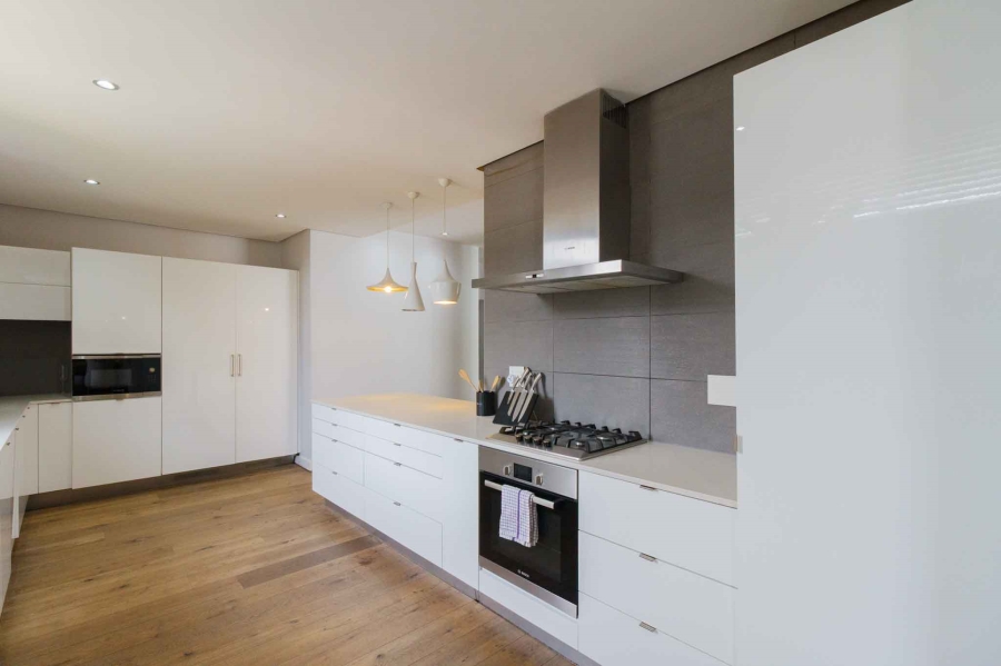 3 Bedroom Property for Sale in Green Point Western Cape
